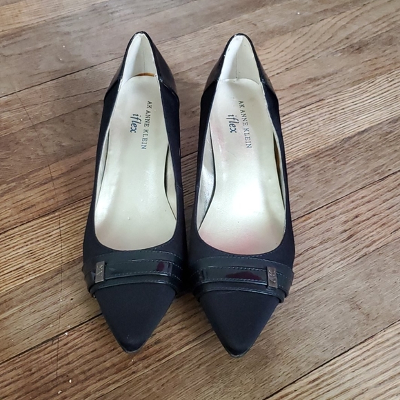 Anne Klein Shoes - 💛Anne Klein iflex heels size 6 black